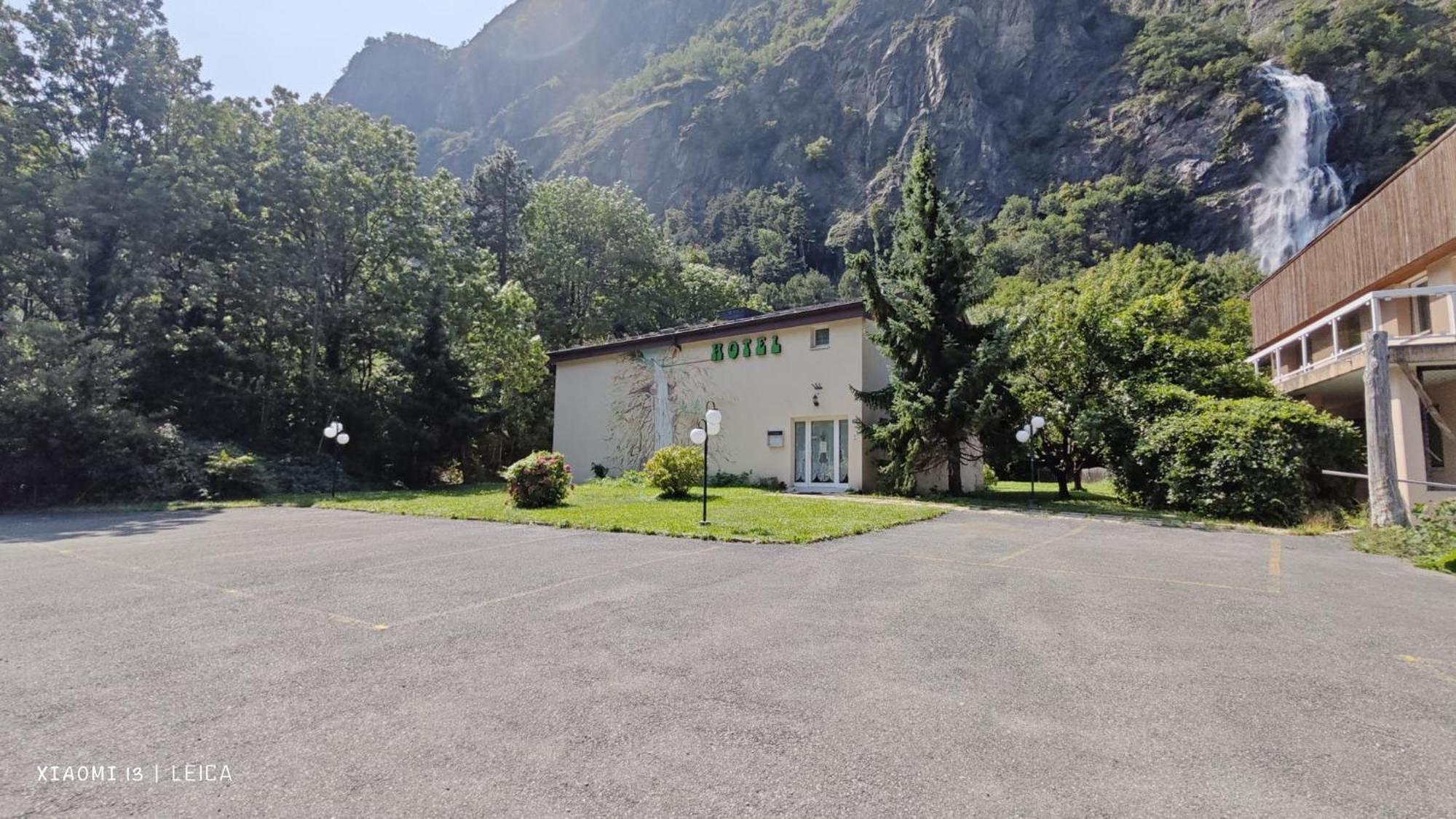 La Cascade Hotel Vernayaz Exterior photo
